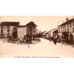 COUNTY 70210 - VAUVILLERS - GRANDE RUE - HOTEL DE LA POSTE - ROUTE DU PONT-DU-BOIS