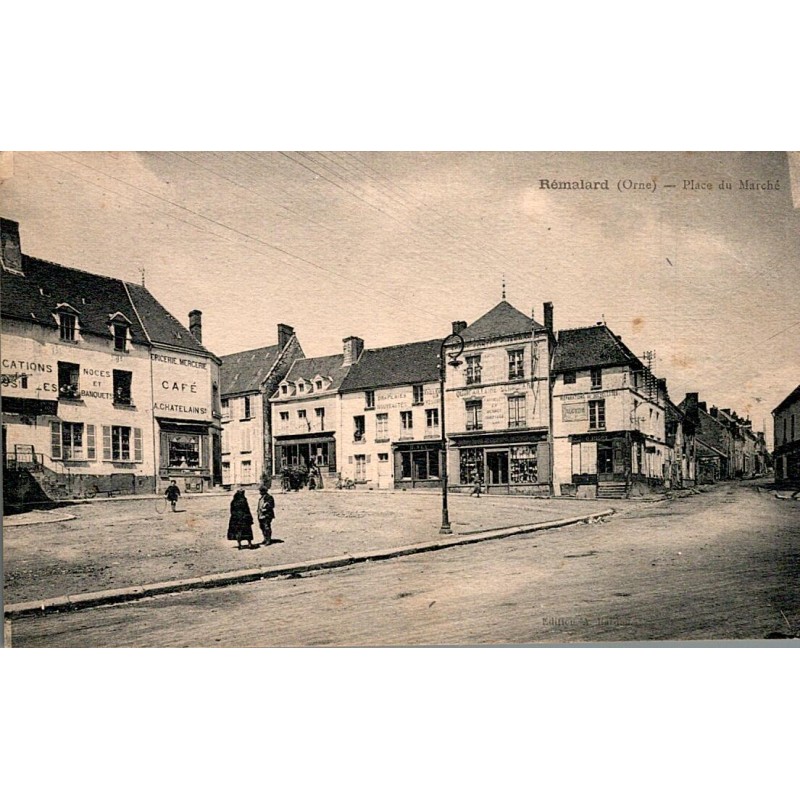 61110 - Rémalard - Place du marché