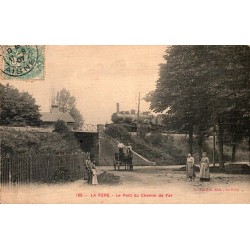 COUNTY 02800 - LA FERE - THE RAILWAY BRIDGE