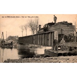 02800 - LA FERE DEVASTEE - PONT SUR L'OISE, PRES LA GARE