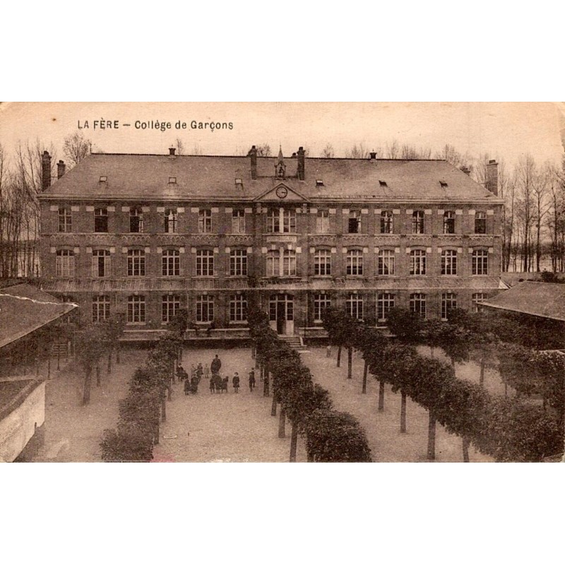 COUNTY 02800 - LA FERE - BOYS’ COLLEGE