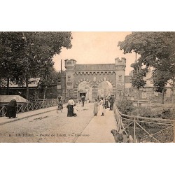 02800 - LA FERE - PORTE DE LAON