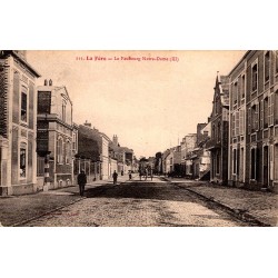 02800 - LA FERE - LE FAUBOURG NOTRE-DAME