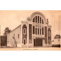 COUNTY 02800 - LA FERE - THEATER