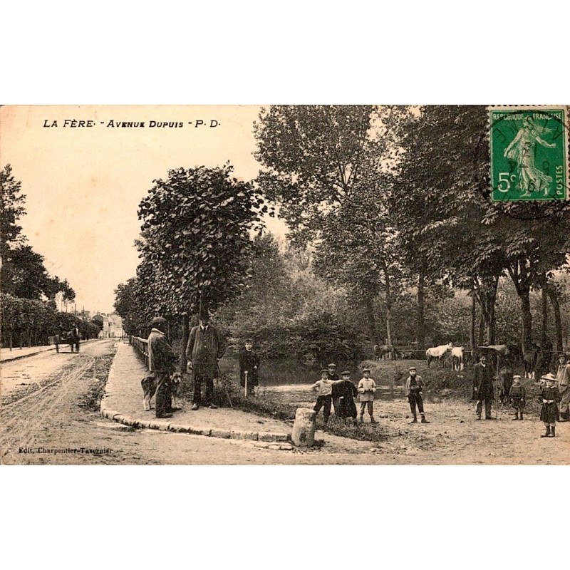 02800 - LA FERE - AVENUE DUPUIS