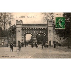 COUNTY 02800 - LA FERE - THE GATE OF LAON