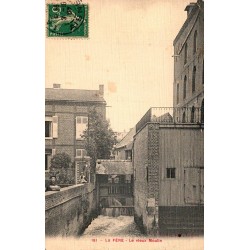 02800 - LA FERE - RUE DE LA REPUBLIQUE