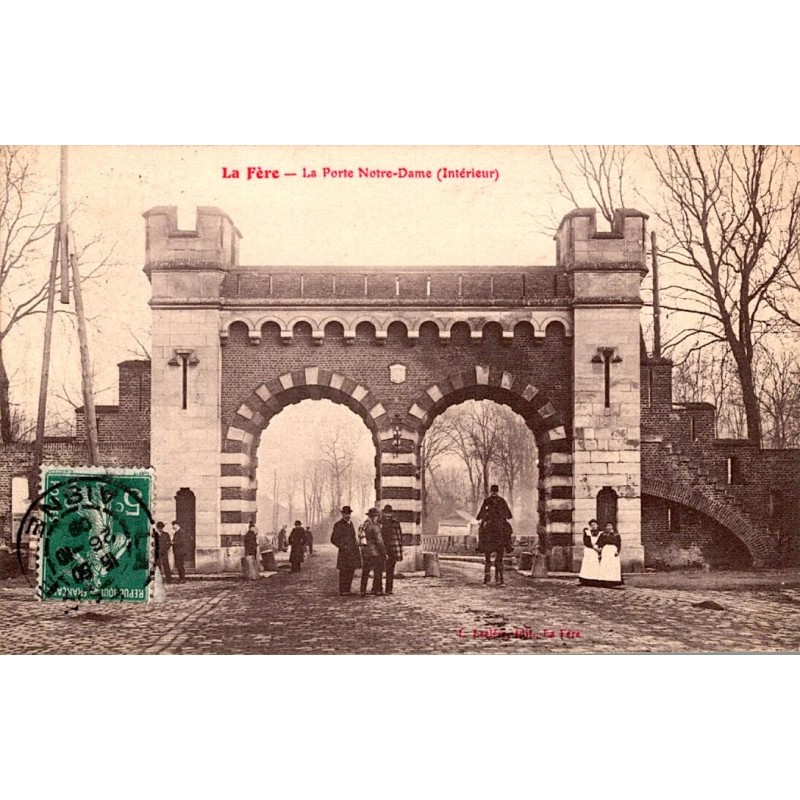 COUNTY 02800 - LA FERE - NOTRE-DAME GATE