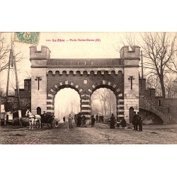 COUNTY 02800 - LA FERE - NOTRE-DAME GATE