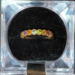 BAGUE EN OR JAUNE - 18 CARATS - ORNEE DE PIERRES - TAILLE  - 096453