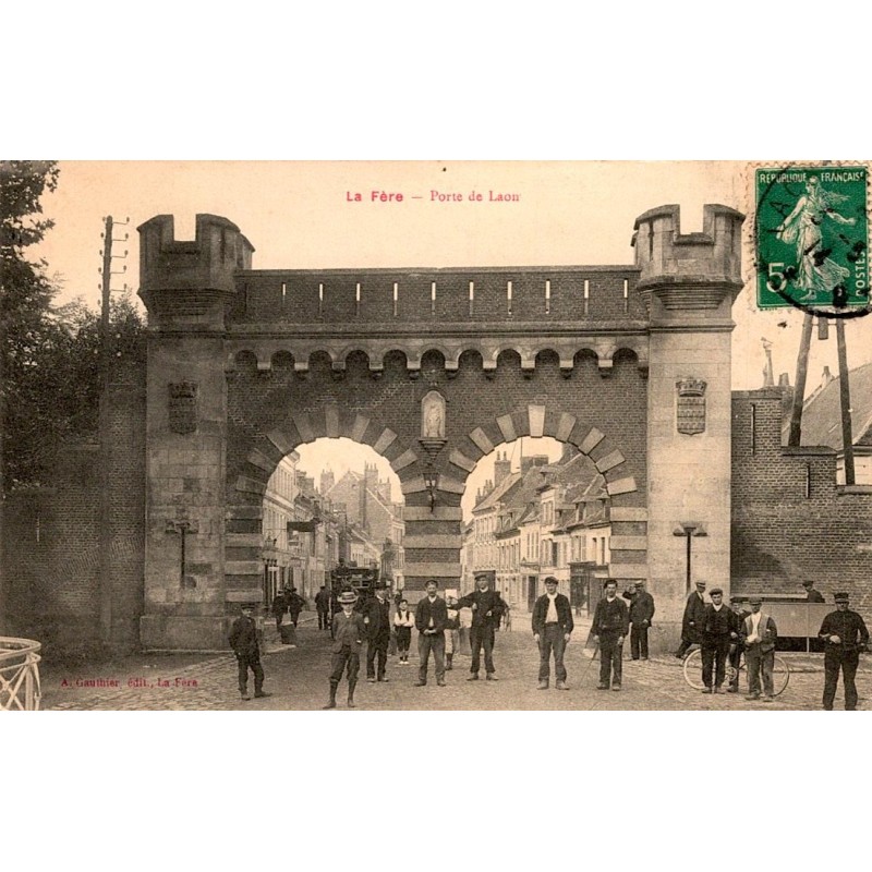 02800 - LA FERE - PORTE DE LAON